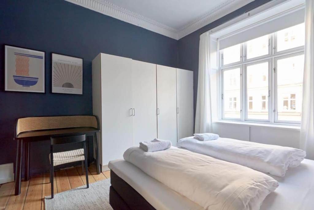 Moderen And Sleek 3Br With Bath By The Lakes And Metro Copenhagen Exterior photo